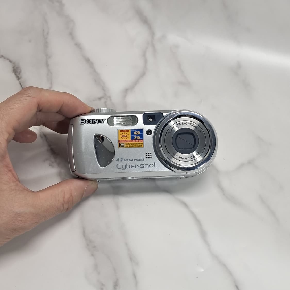 레트로 감성! 소니 사이버샷 DSC-P73 빈티지 디카 상품이미지1