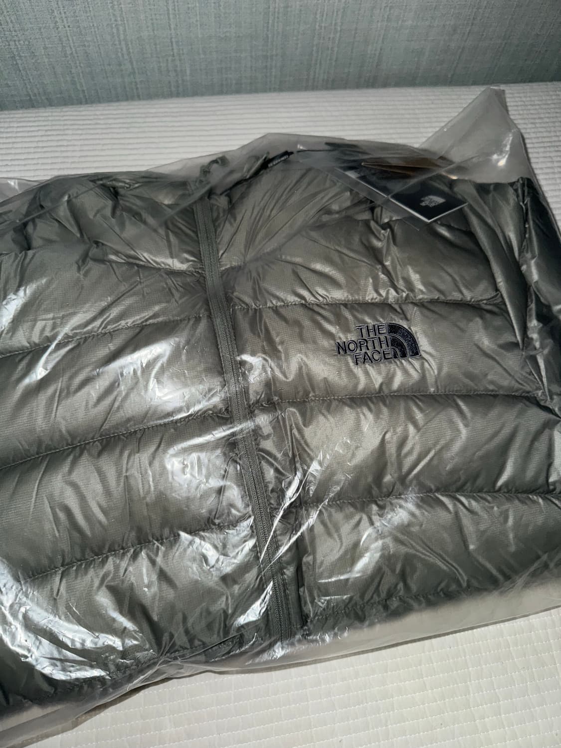 노스페이스 마티에 카키 경량패딩 상품이미지1