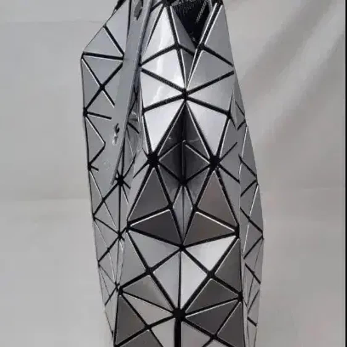 정품 바오바오 이세이미야케 루센트 실버 토트백 상품이미지6