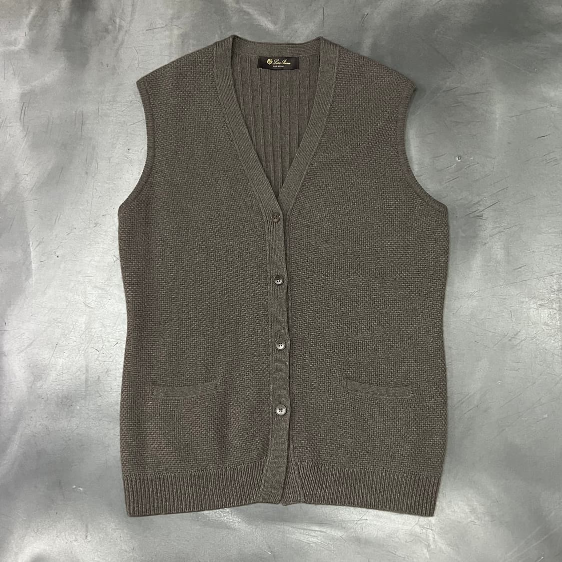  로로피아나 캐시미어 베스트 y15192 상품이미지1