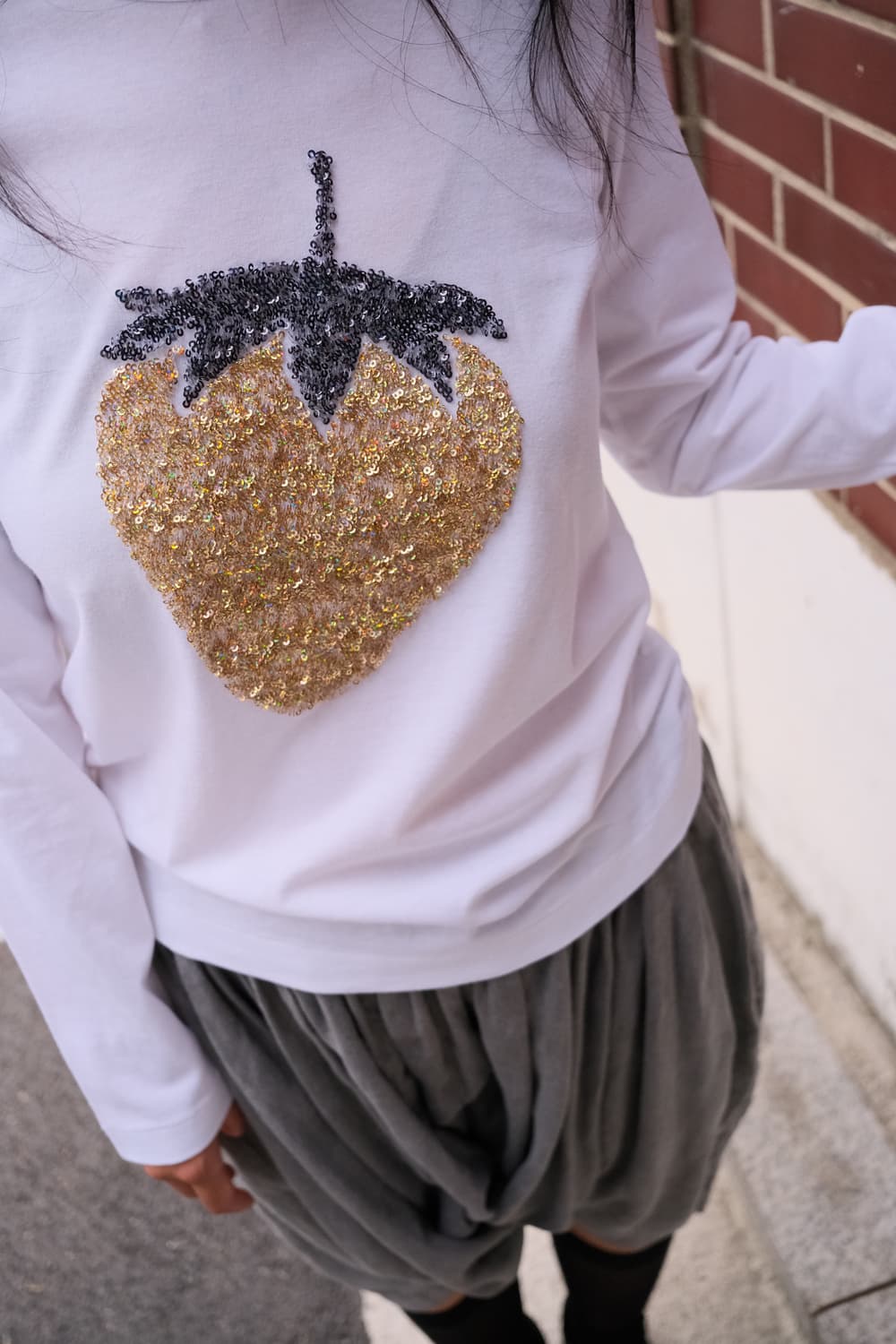 Strawberry sequin long sleeve 상품이미지1