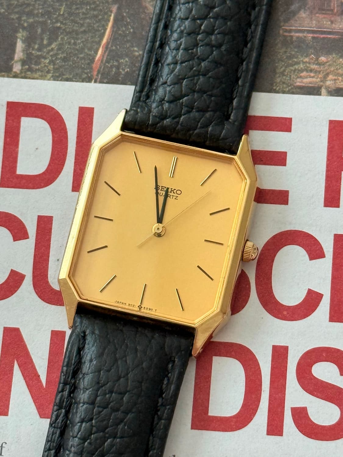 Seiko 세이코 쿼츠 스퀘어 골드 옥타곤 1984 상품이미지1