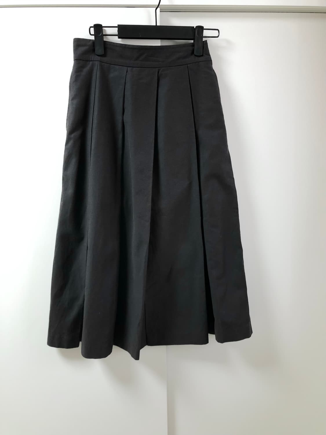 모이아 pleats slit skirt (stormy navy) 상품이미지8