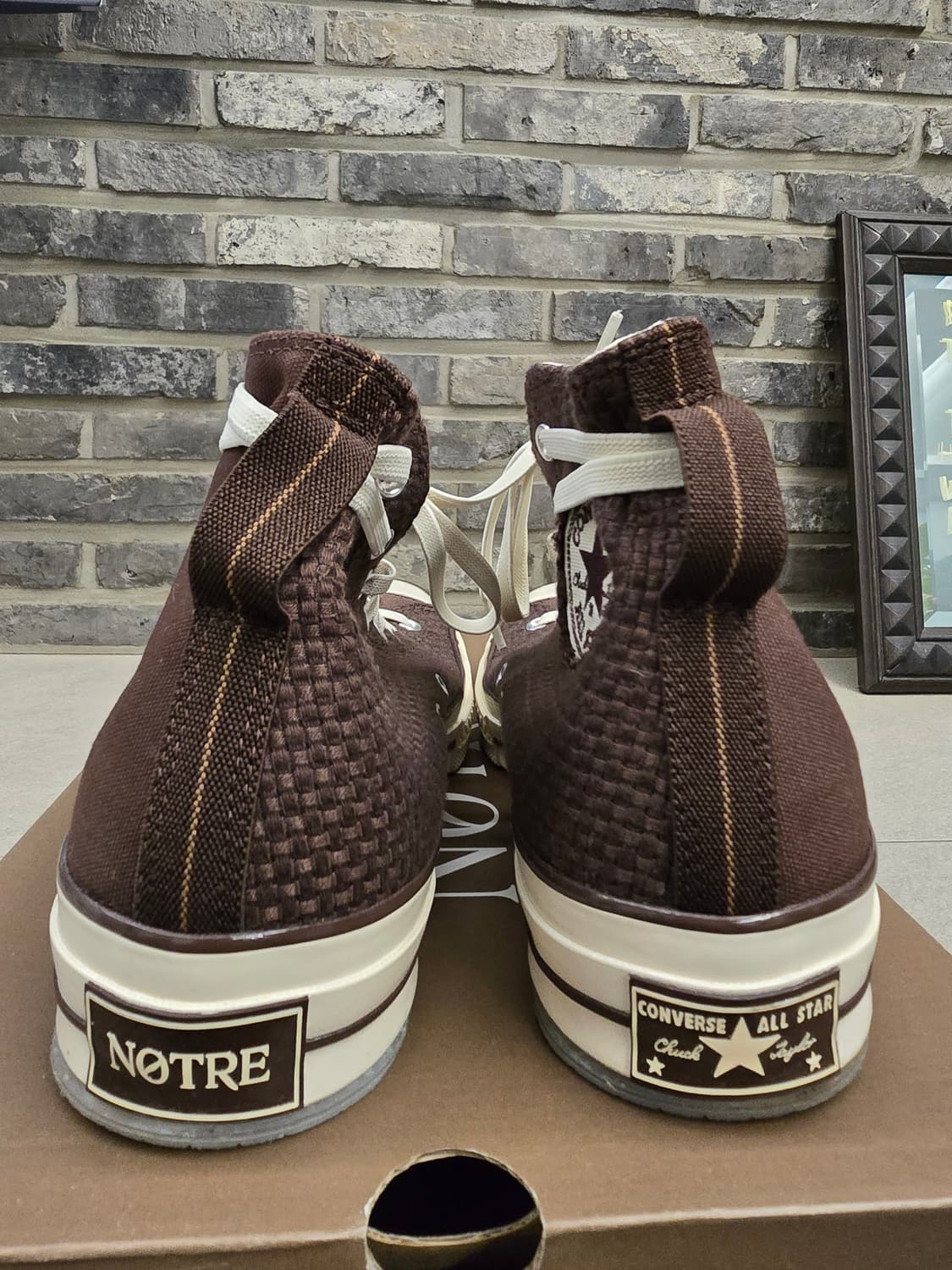 극미중고 컨버스 x 노트레 콜라보 척70 하이
290/uk10.5 상품이미지2