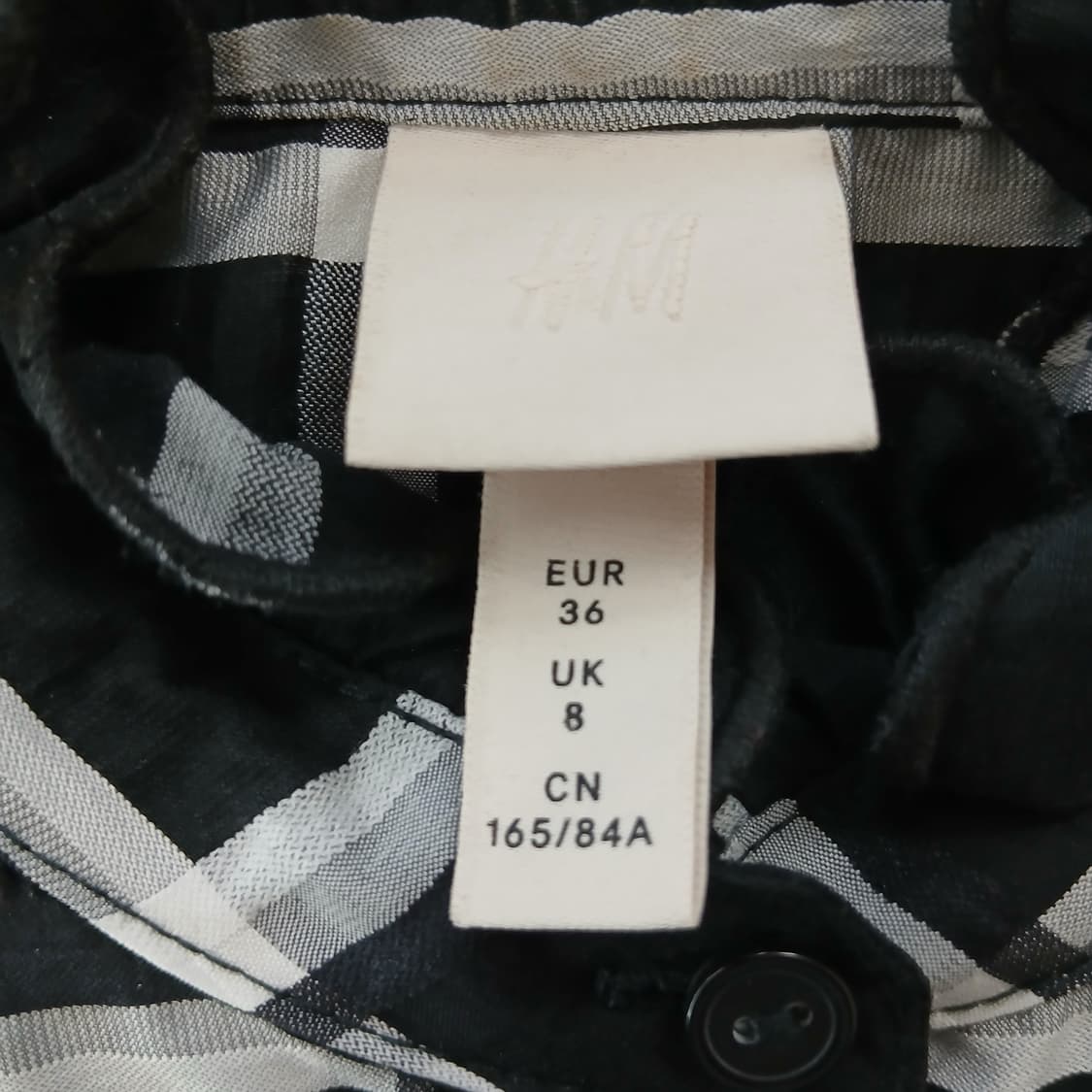 H&M  블랙 체크 프릴 블라우스 상품이미지6