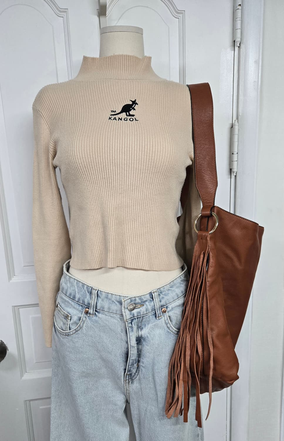 앤아더스토리즈 레더숄더백 상품이미지4