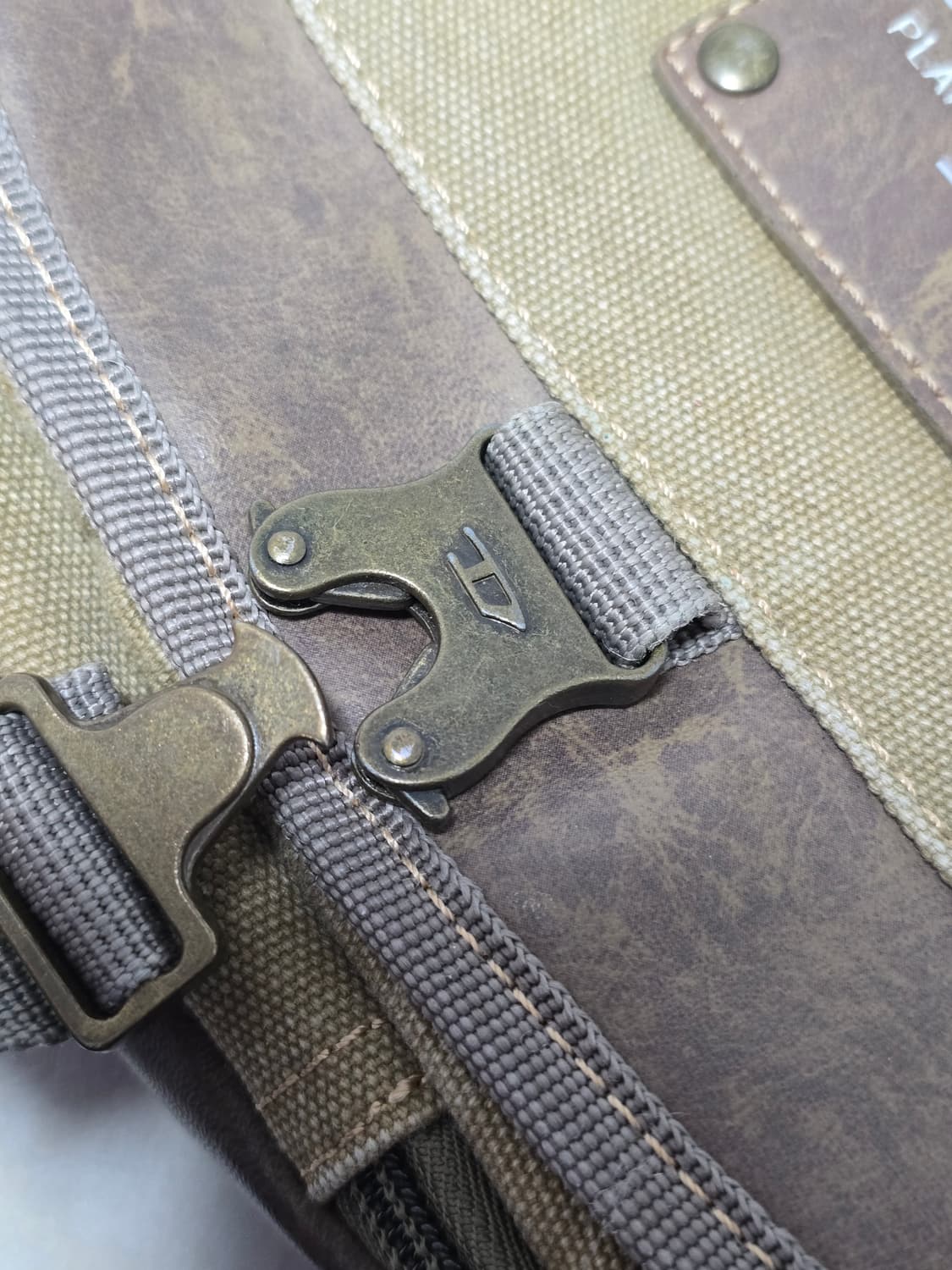 디젤 DIESEL 테크니컬 빈티지 크로스백 상품이미지4