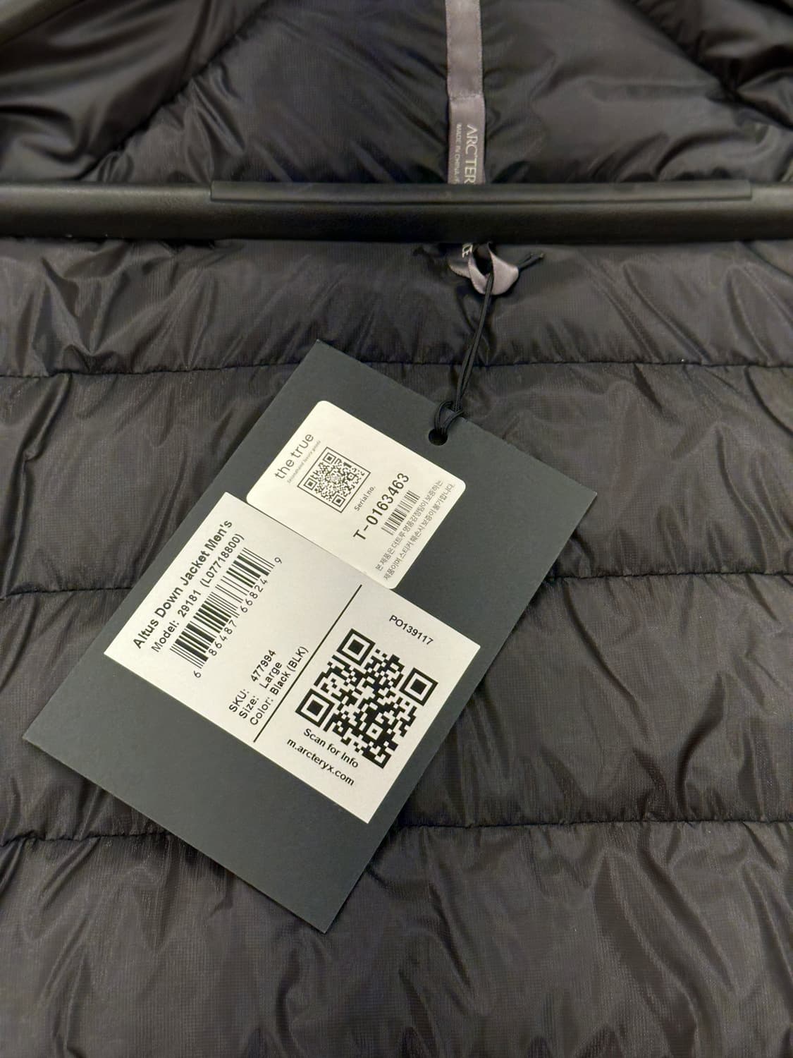 [새제품] 아크테릭스 베일런스 알투스 다운 자켓 블랙 컬러 L 상품이미지3