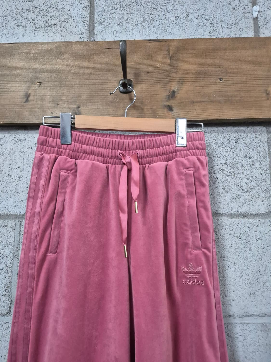 아디다스 벨벳 희귀 핑크 와이드 팬츠  상품이미지3