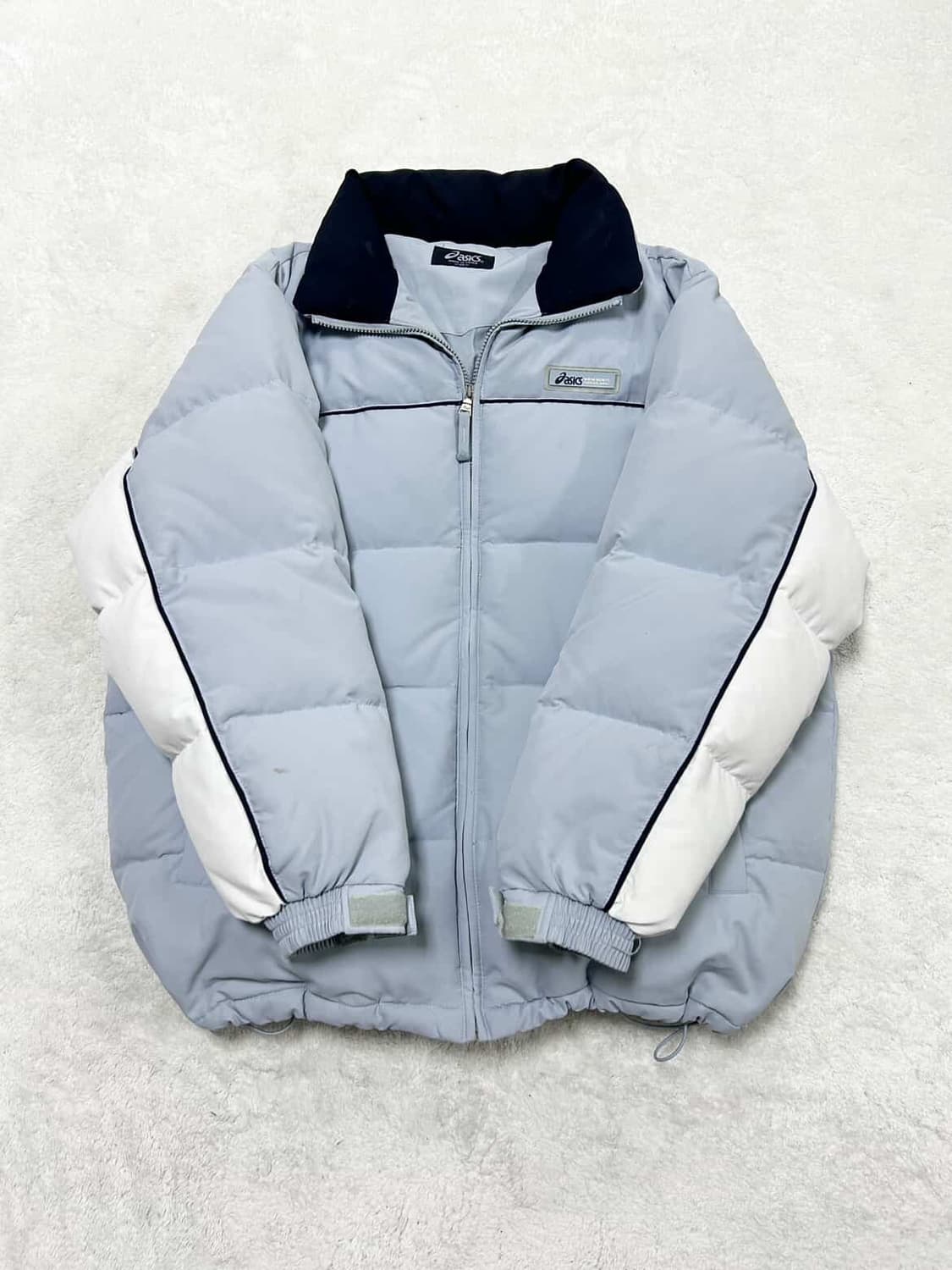 아식스 00‘s 뮤트하늘 덕다운 패딩 상품이미지5