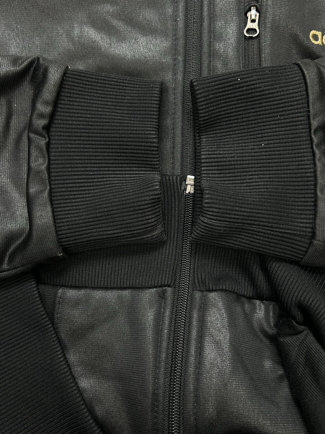 아디다스 블랙 골드 패딩 트랙탑 100 상품이미지8