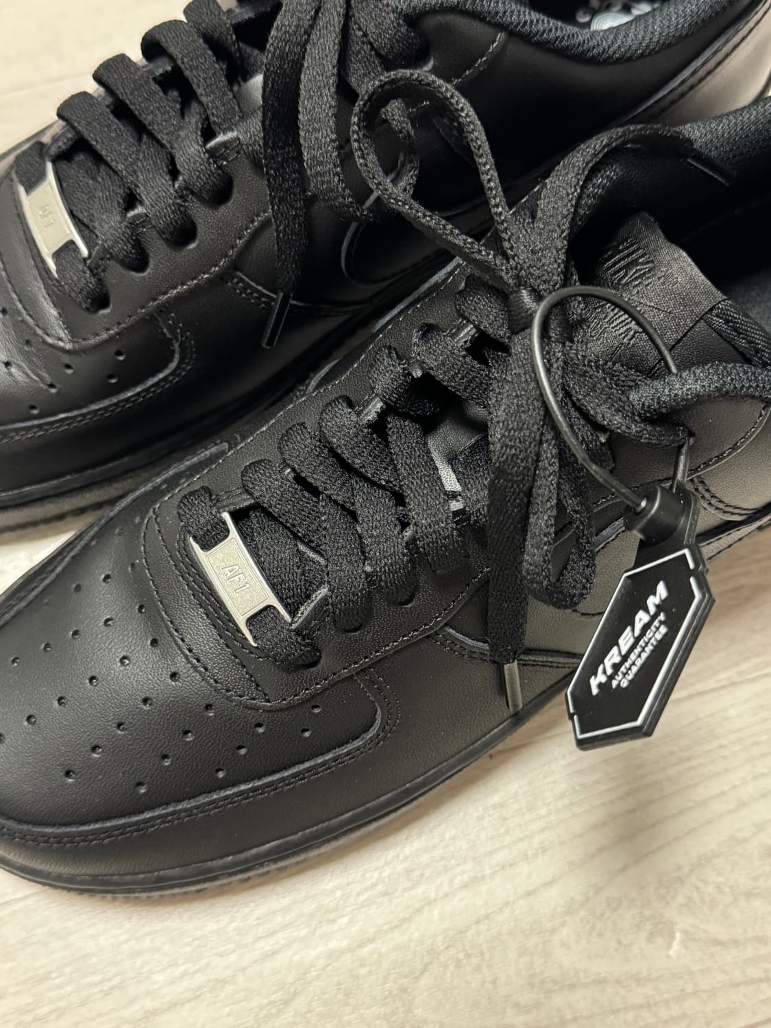 나이키 에어포스1 블랙 275 상품이미지6