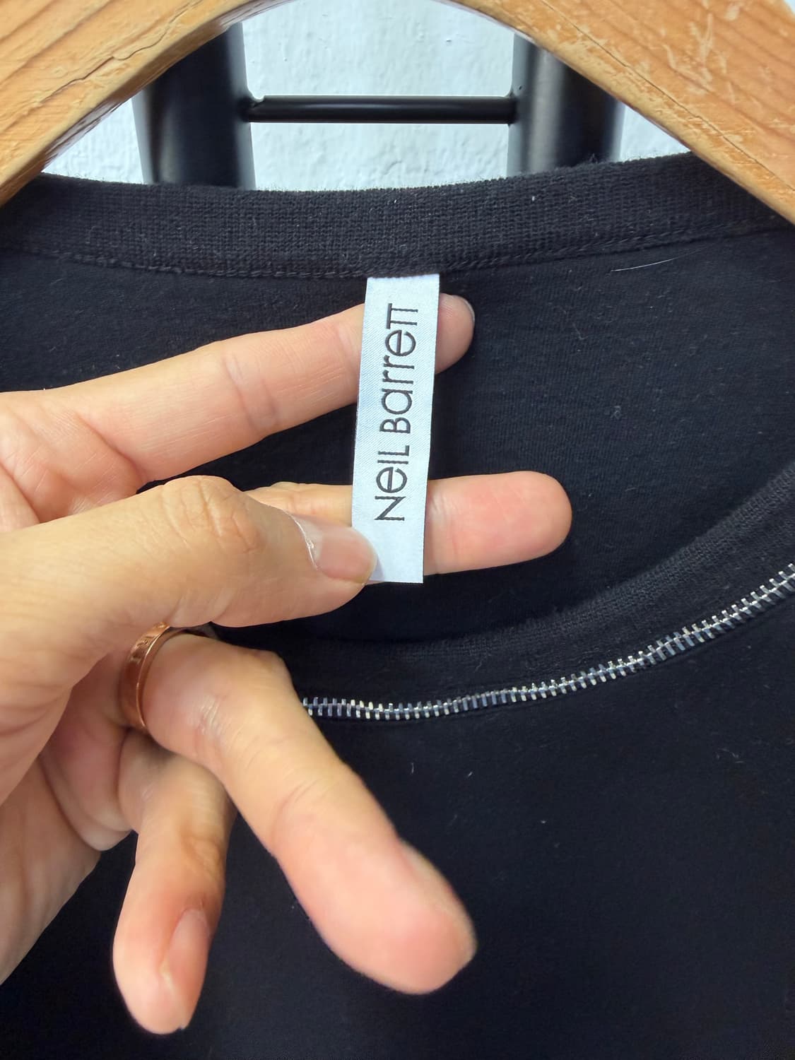 정품) Neil Barrett 닐바렛 블랙 네오플렌 맨투맨 S 상품이미지5