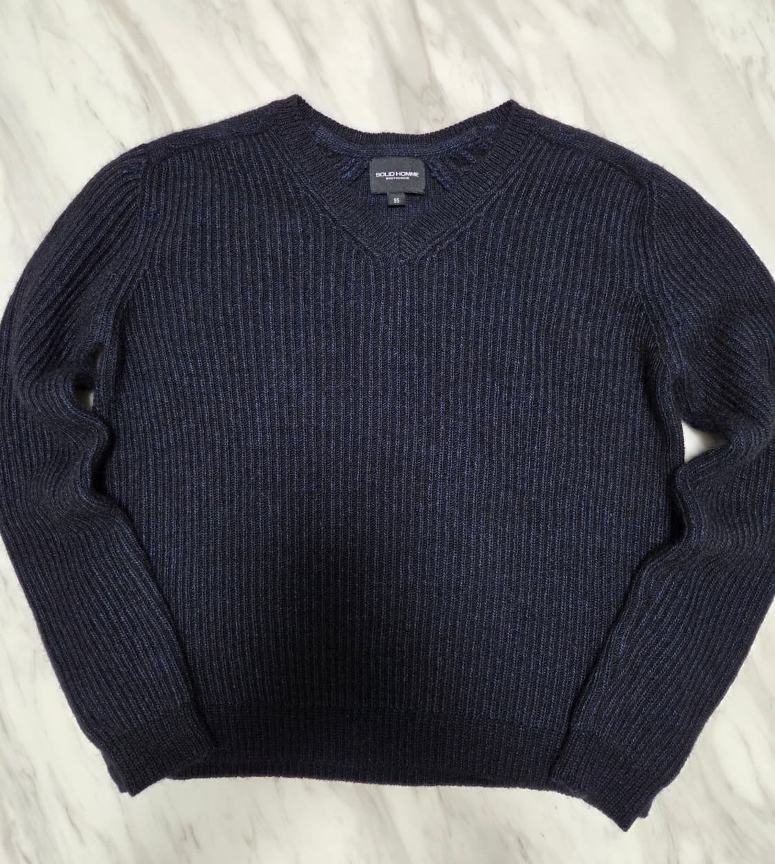 솔리드옴므 네이비 브이넥 니트 상품이미지1