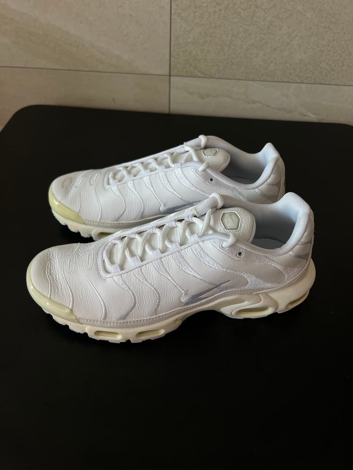 [260mm] [미사용 새제품] 나이키 에어맥스 플러스 (올화이트) 풀박 상품이미지5