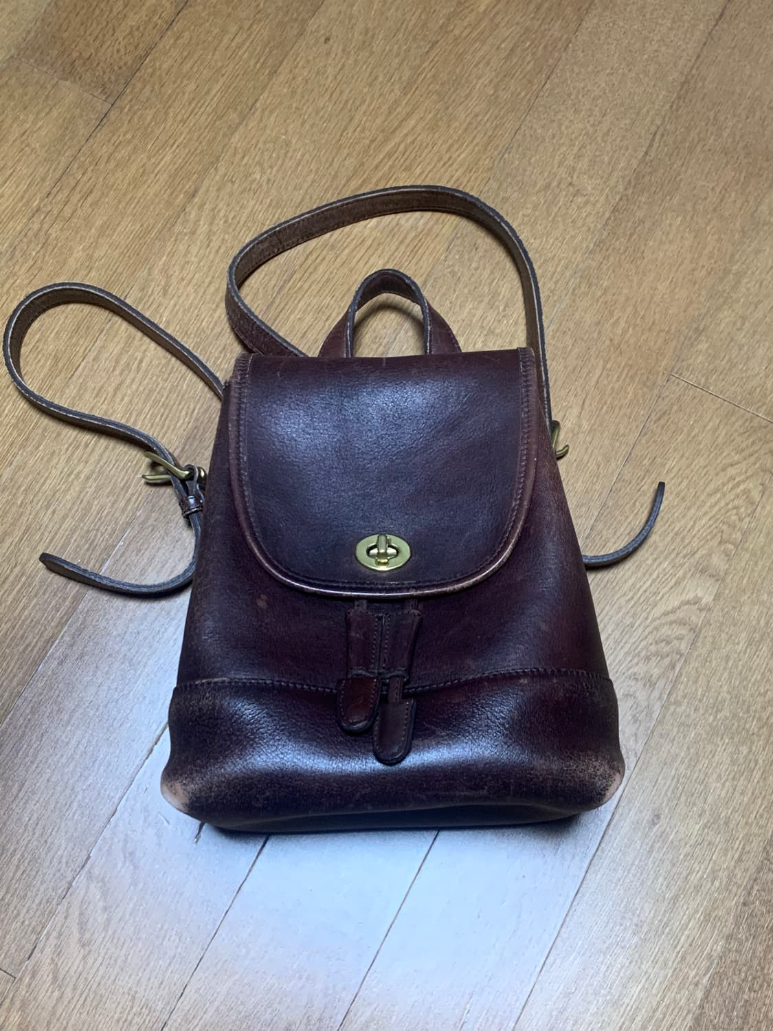 올드 코치 턴락 백팩 상품이미지1