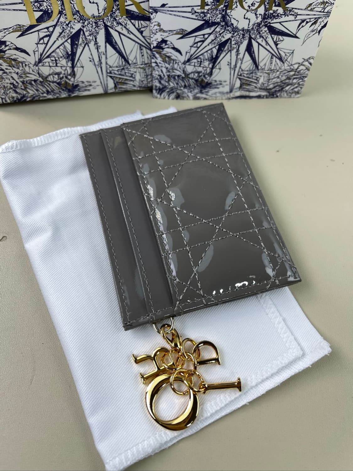 디올 카드지갑 그레이 풀박스 새상품 상품이미지7