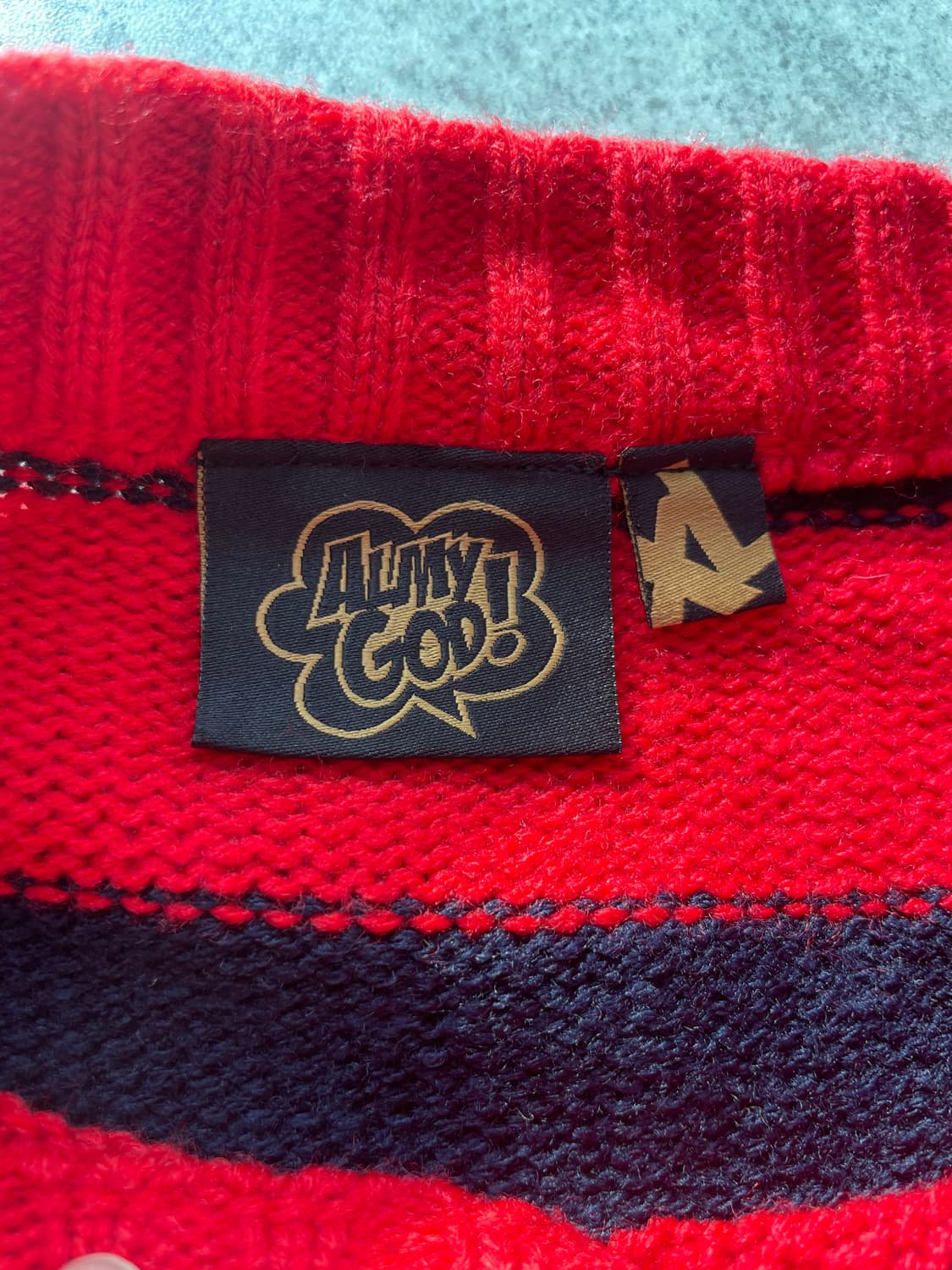 레드스트라이프 커트코베인 니트 상품이미지6