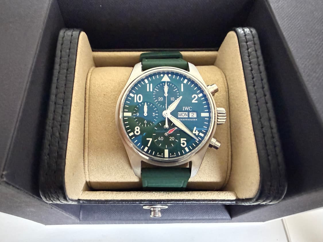 IWC 파일럿 크로노그래프 41 그린 모델 상품이미지1