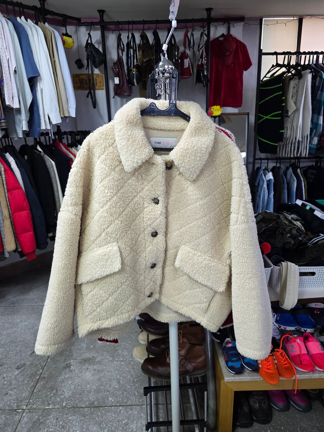 트렌드콜렉션 아이보리 뽀글이 자켓 (1285) 상품이미지1