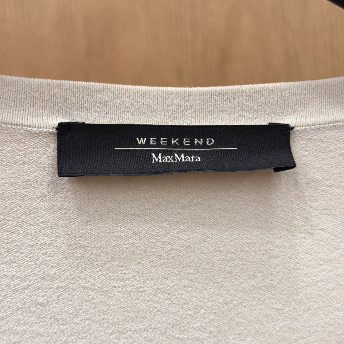막스마라 위켄드 브이넥 반팔 니트 골지 7부 소매 디테일 아이보리 상품이미지7