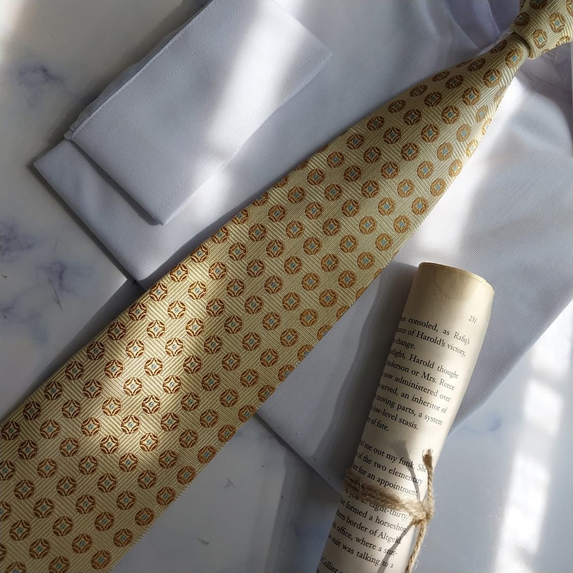 트루사르디 실크 레몬 패턴 넥타이 9.3cm A등급 K2601
 상품이미지5