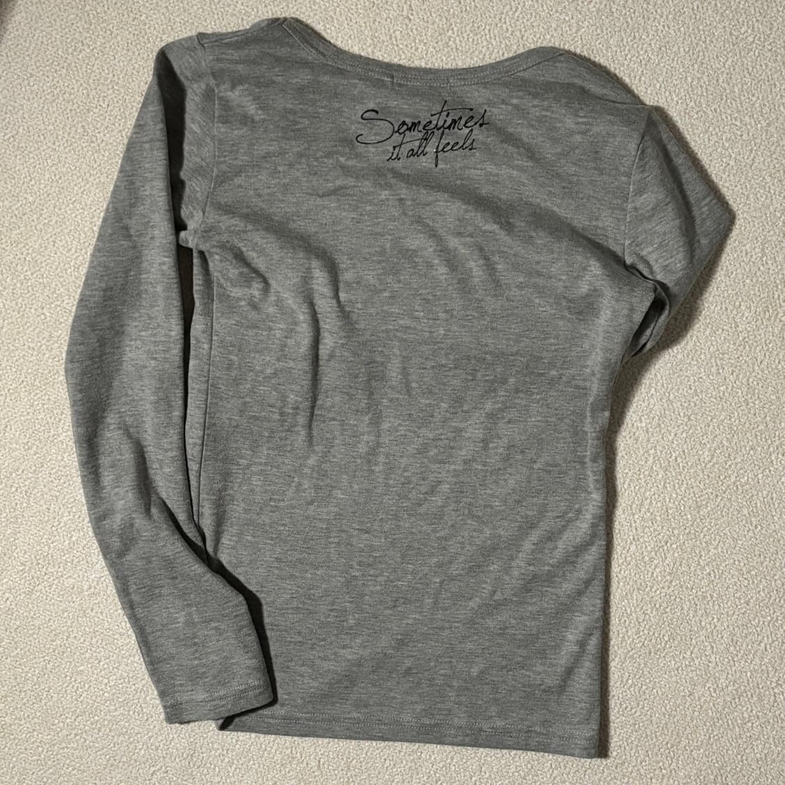 일본빈티지 갸루 y2k 그레이 레터링 쭉티 딱붙 롱슬리브 탑 상품이미지4