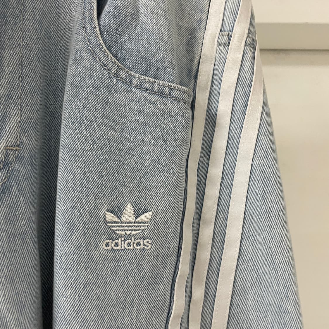 아디다스 아디레니움 데님 카고 팬츠 27(W) 상품이미지4