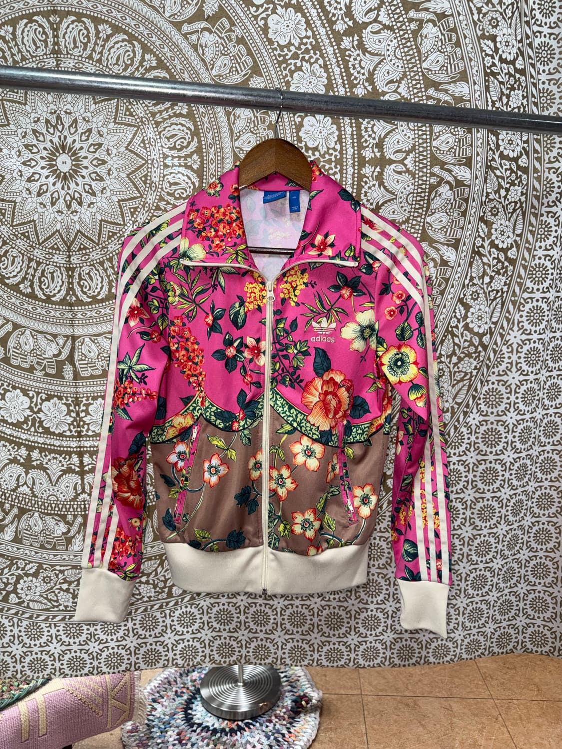 아디다스 여성 플라워패턴 저지 트랙탑  상품이미지3