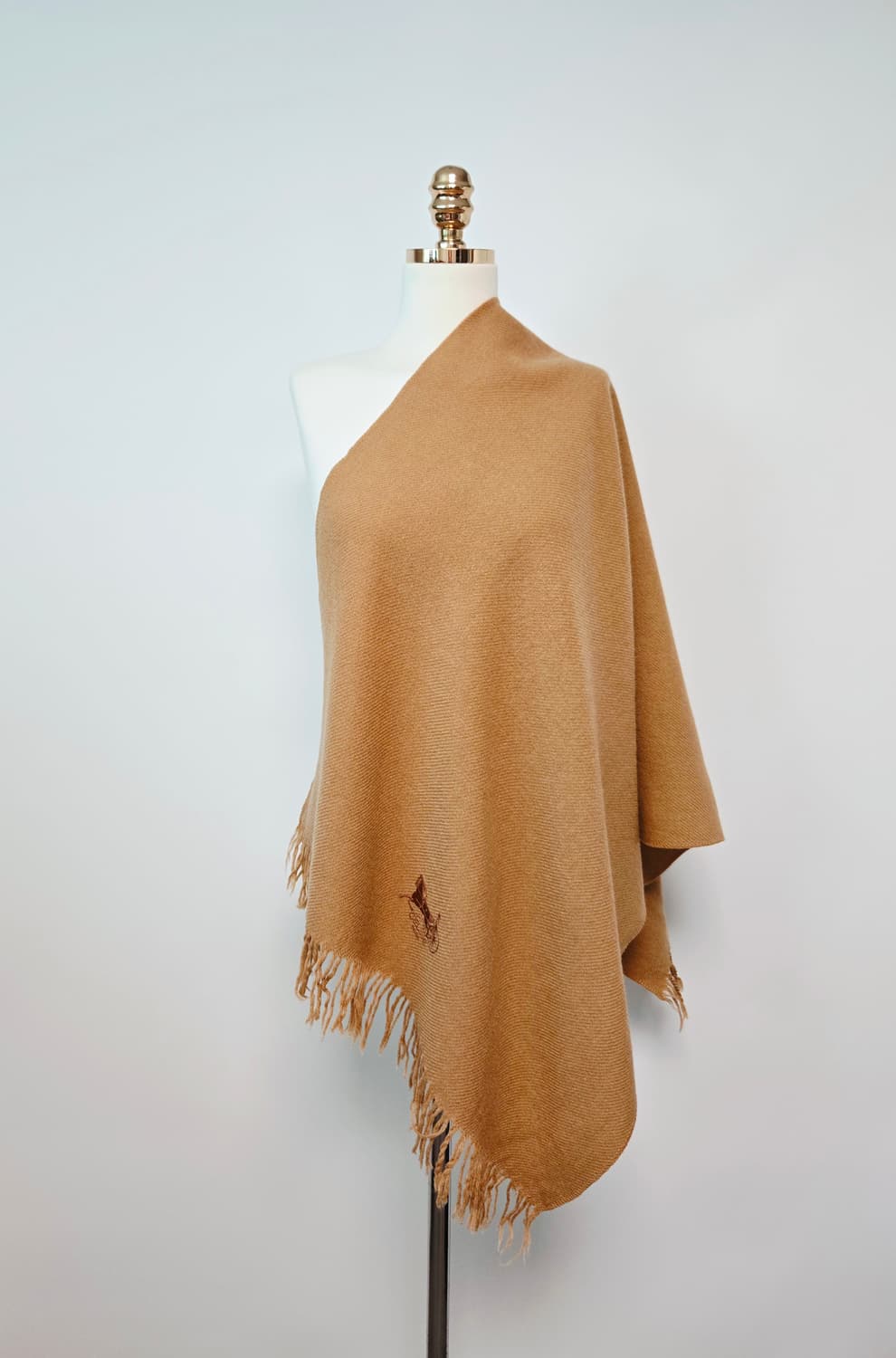 셀린느 베이지 울100 숄 블랭킷 머플러 상품이미지3