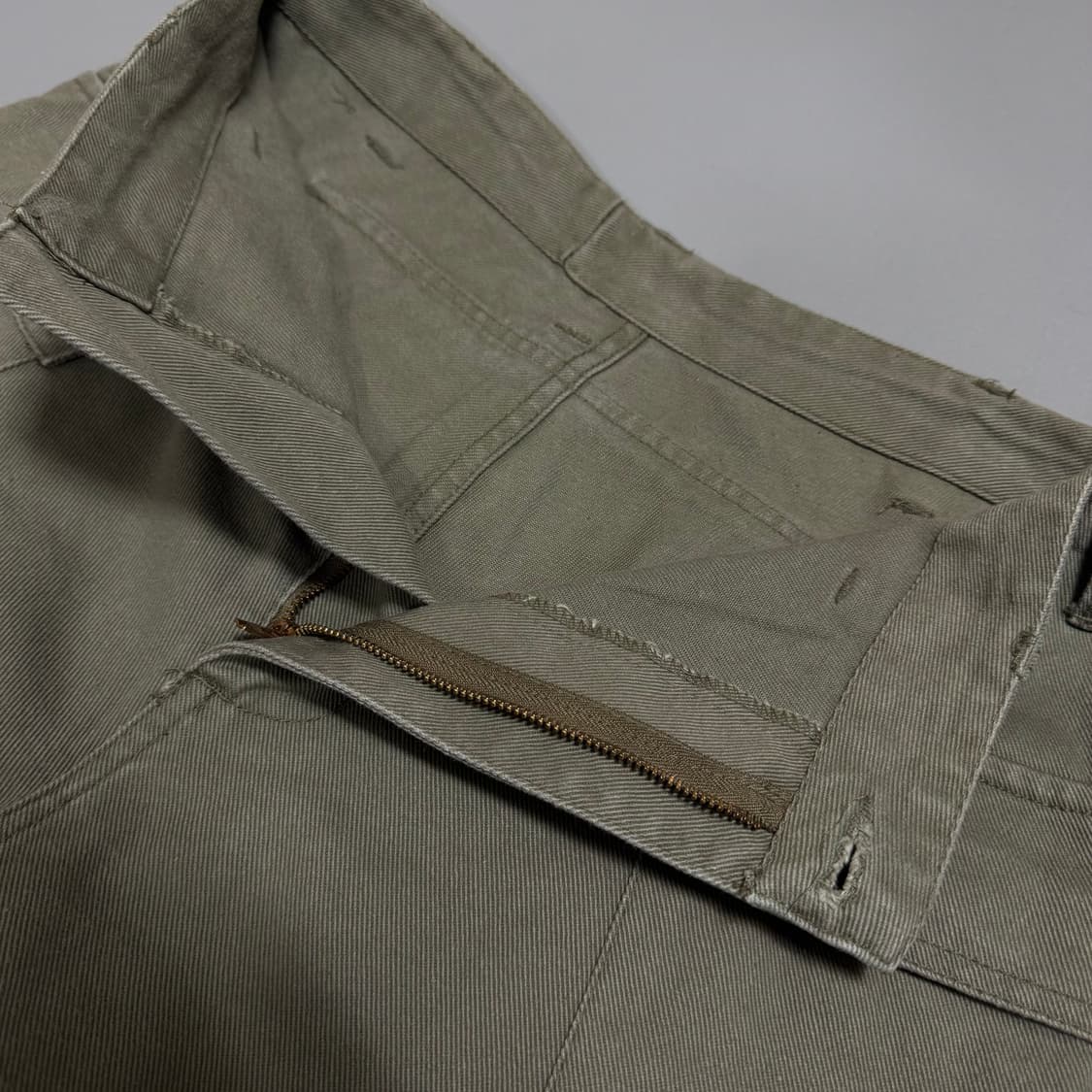 TONGS 올리브컬러 스텐실 M44 필드 트라우저 팬츠 상품이미지3