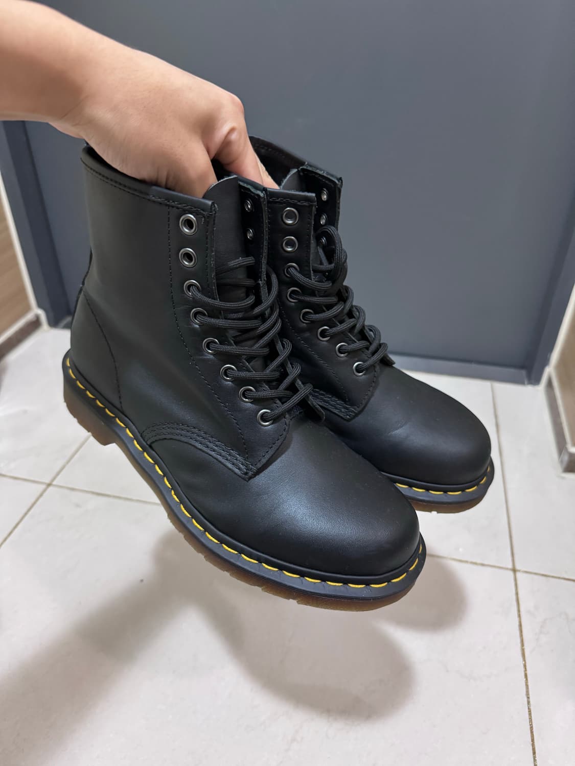 닥터마틴 1460 나파 레더 레이스업 부츠 블랙 UK7 상품이미지2