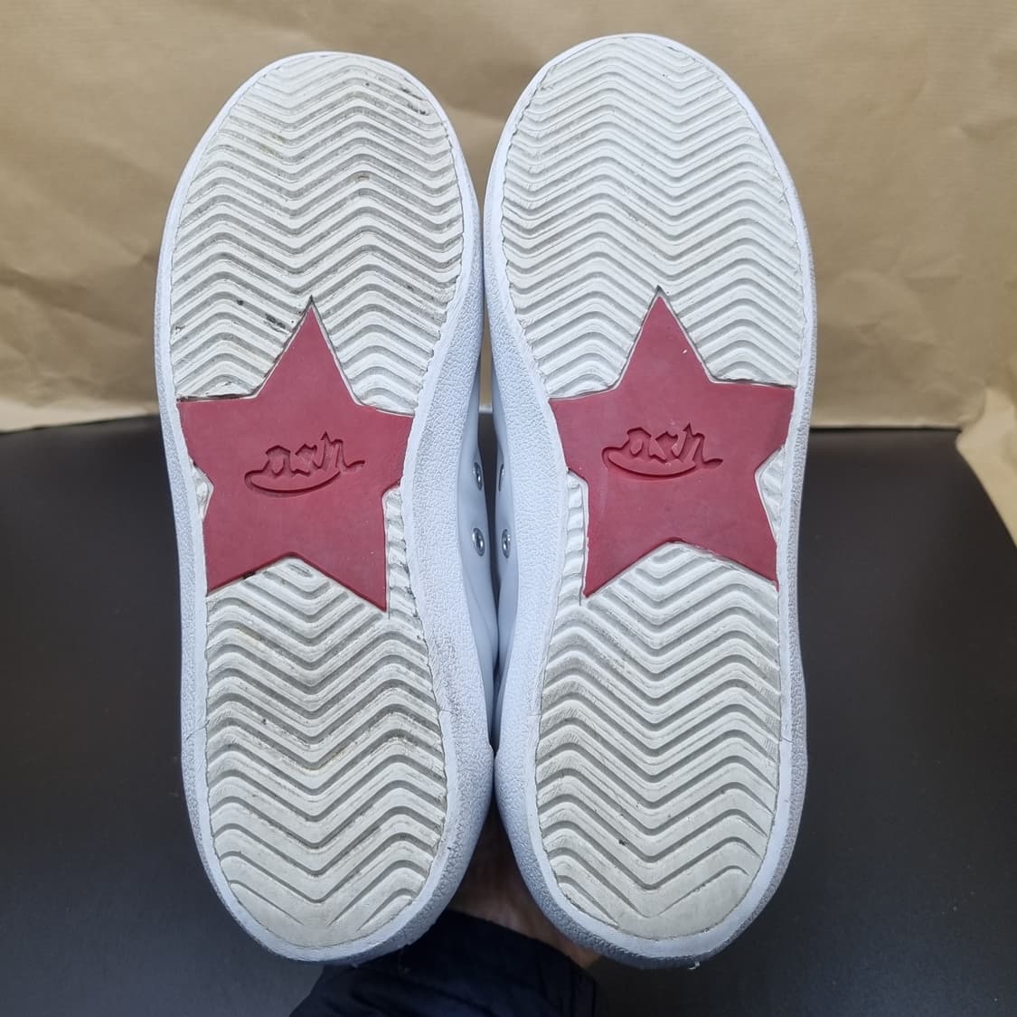 아쉬 너바나 스니커즈 240 상품이미지3