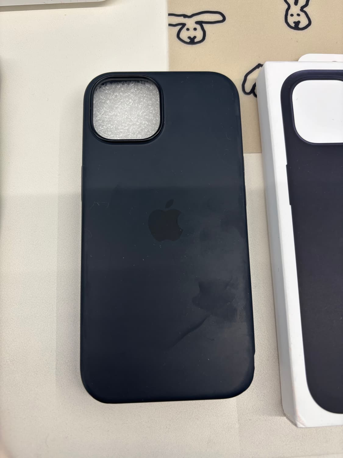아이폰15 정품 실리콘 케이스 상품이미지2