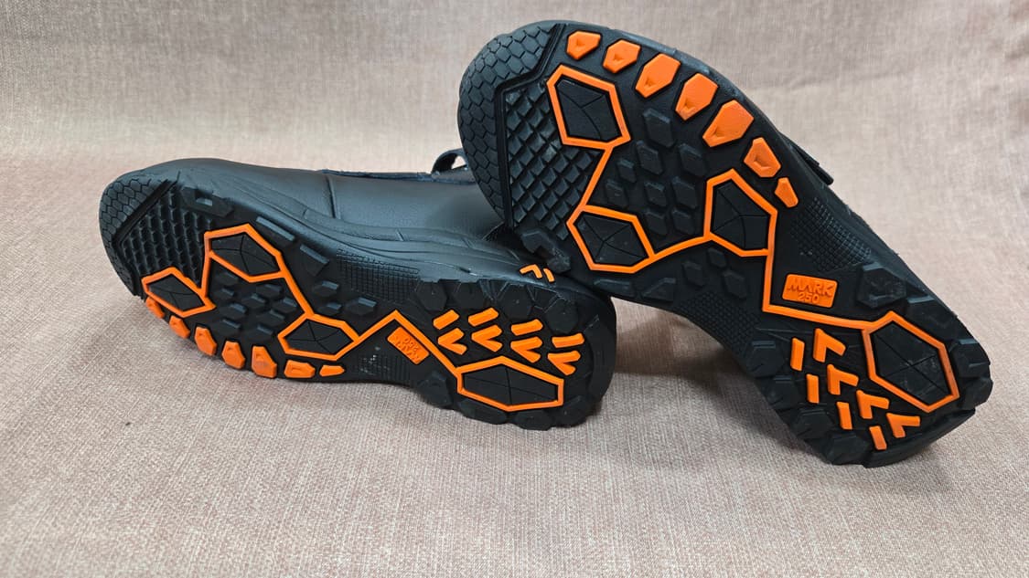 MARK 새상품 안전화 250mm- 마크 벨크로 안전화 블랙 상품이미지6