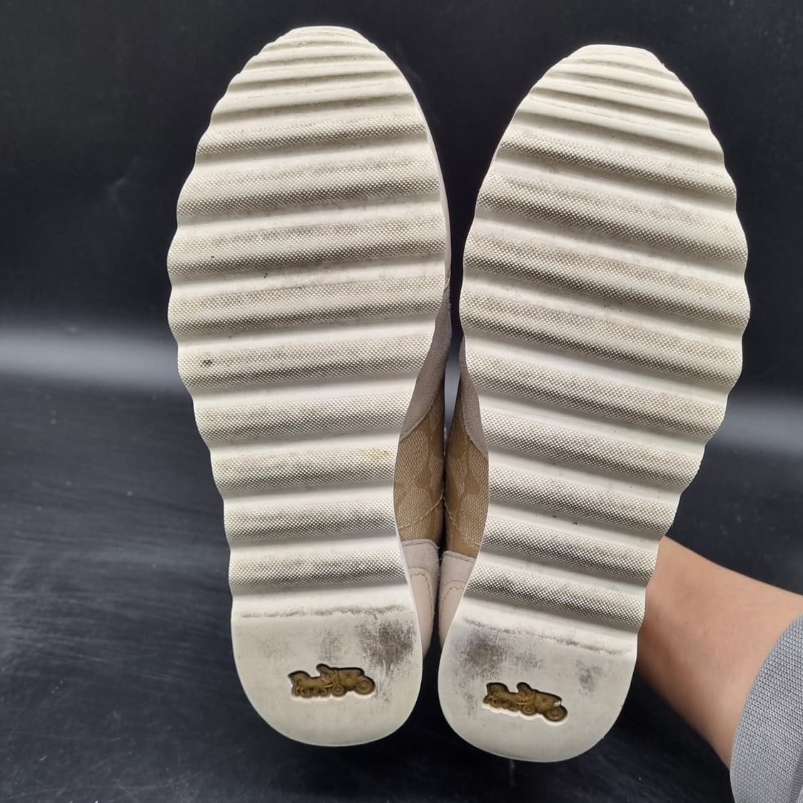 코치 C142 여성스니커즈240 상품이미지3