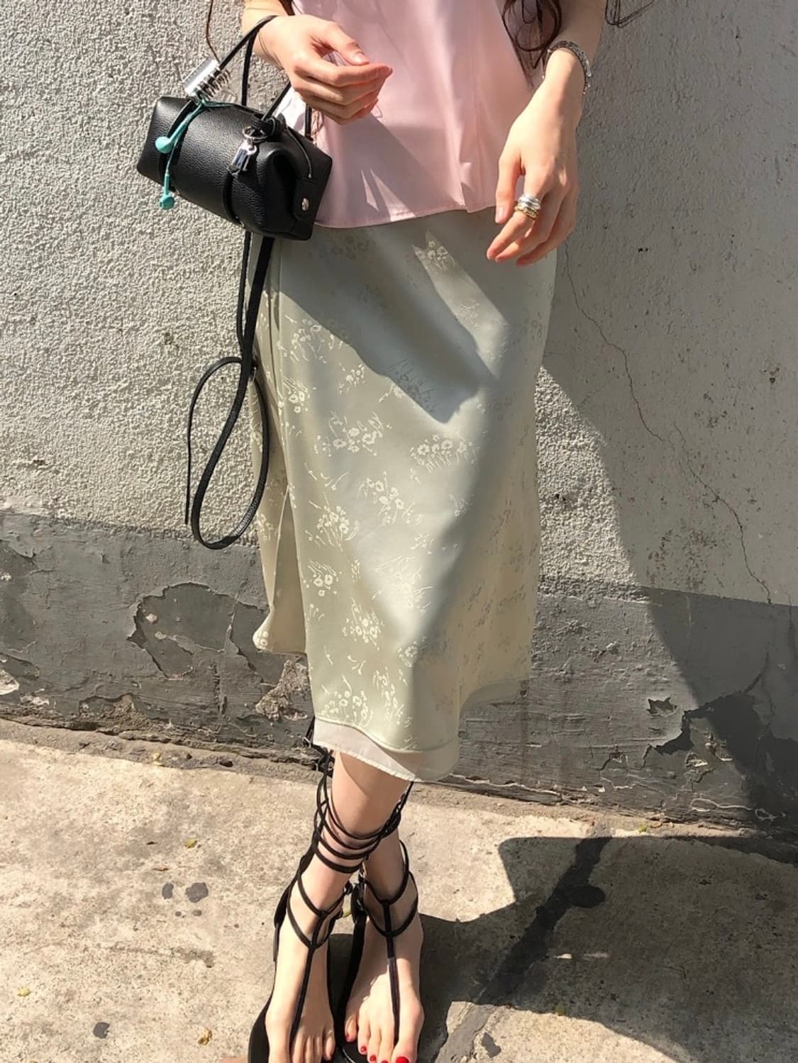 (새상품) 플로럴 새틴 스커트 FLORAL SATIN SKIRT 상품이미지3