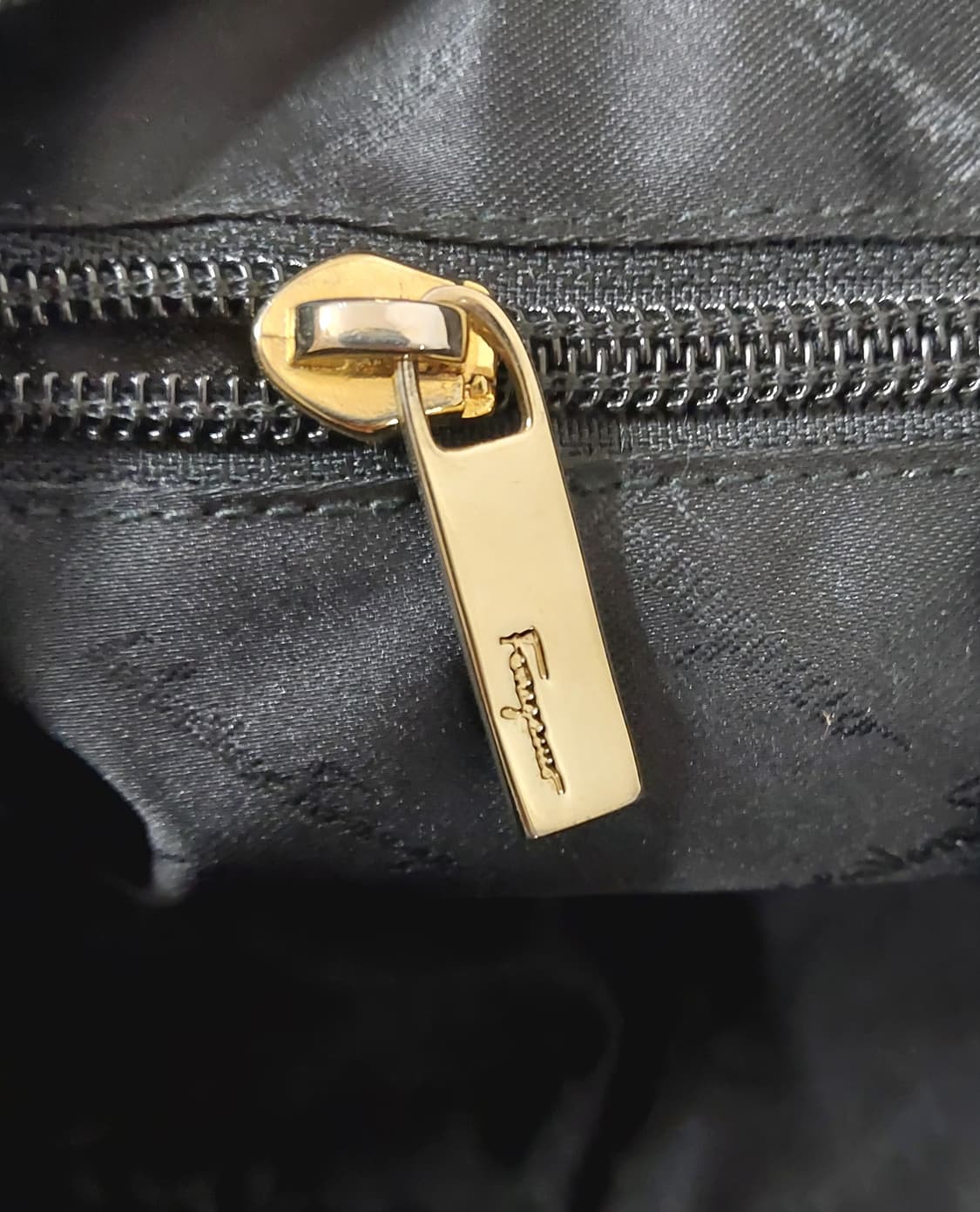 [정품] 페라가모 간치니 프린트 캔버스 숄더백 상품이미지10