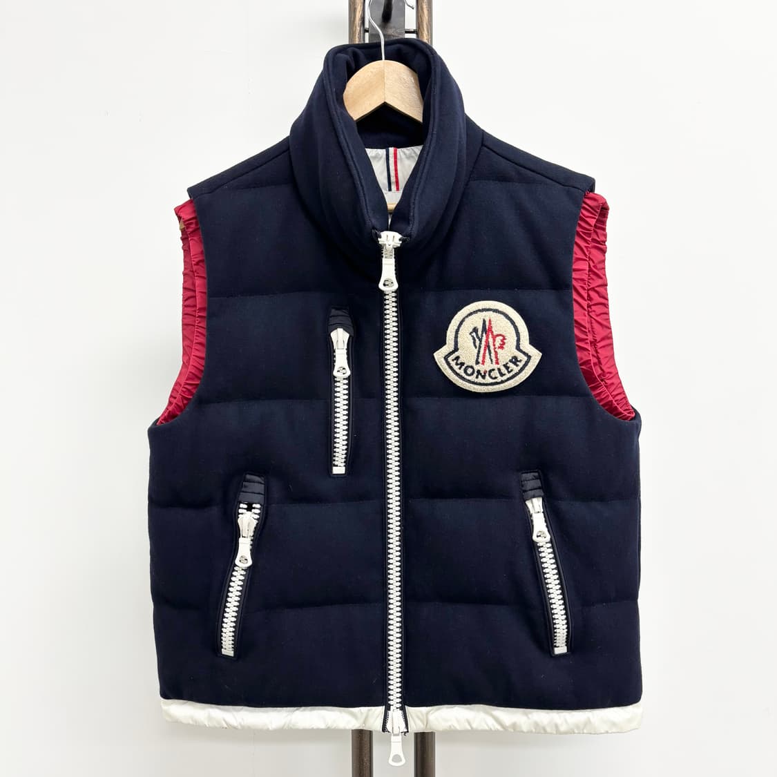 [2]몽클레어 아미 조끼패딩 상품이미지1