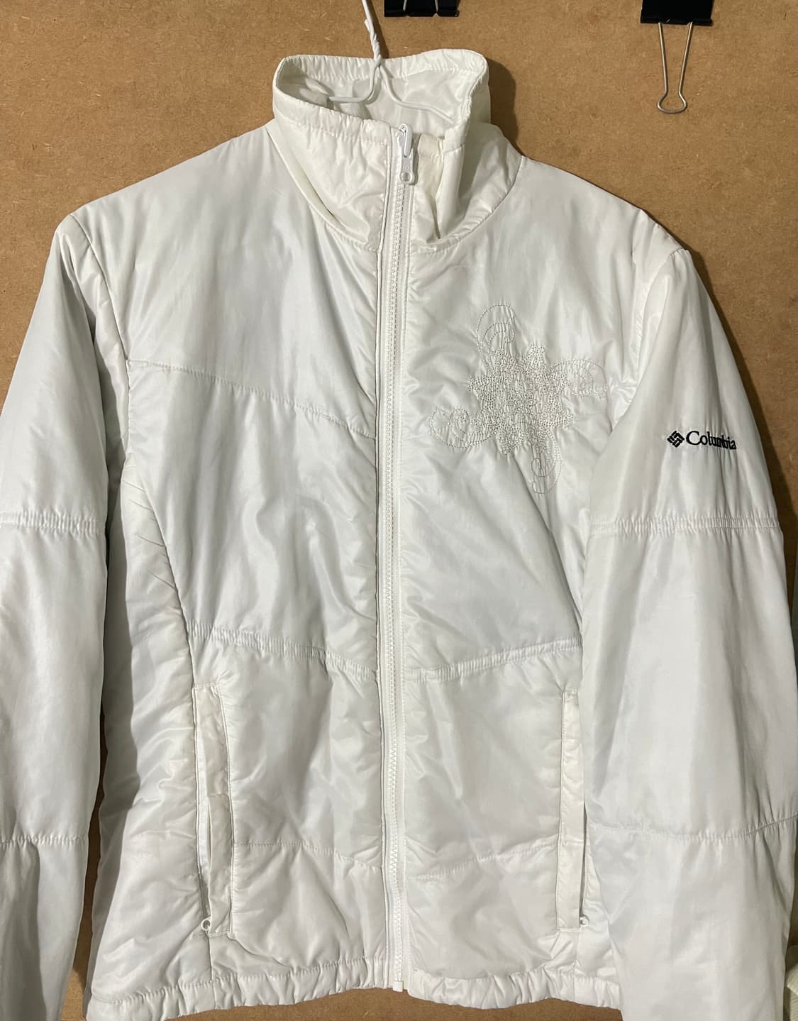 컬럼비아 흰색 점퍼 상품이미지3