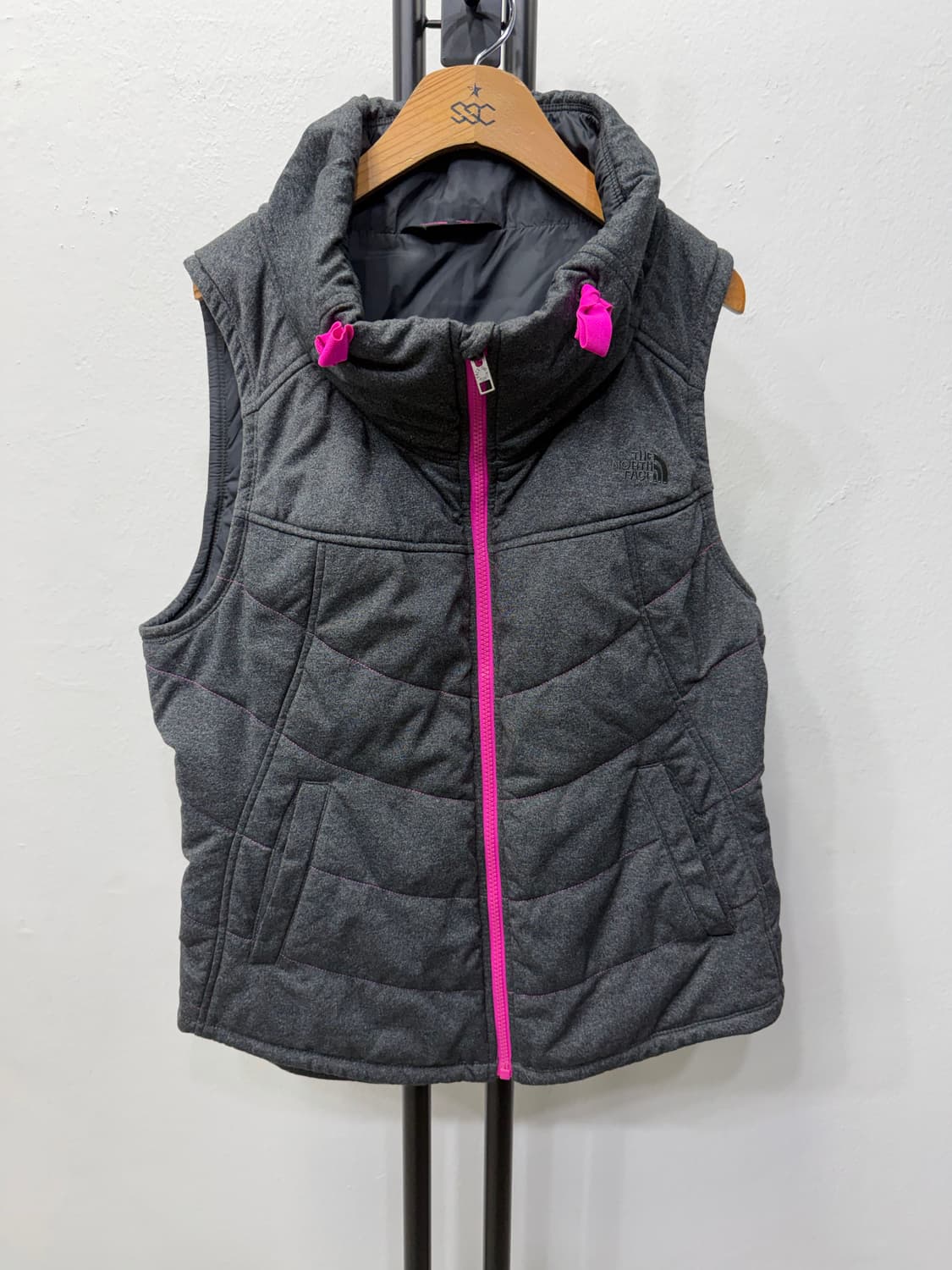정품) 노스페이스 여성 패딩 조끼 M 상품이미지1