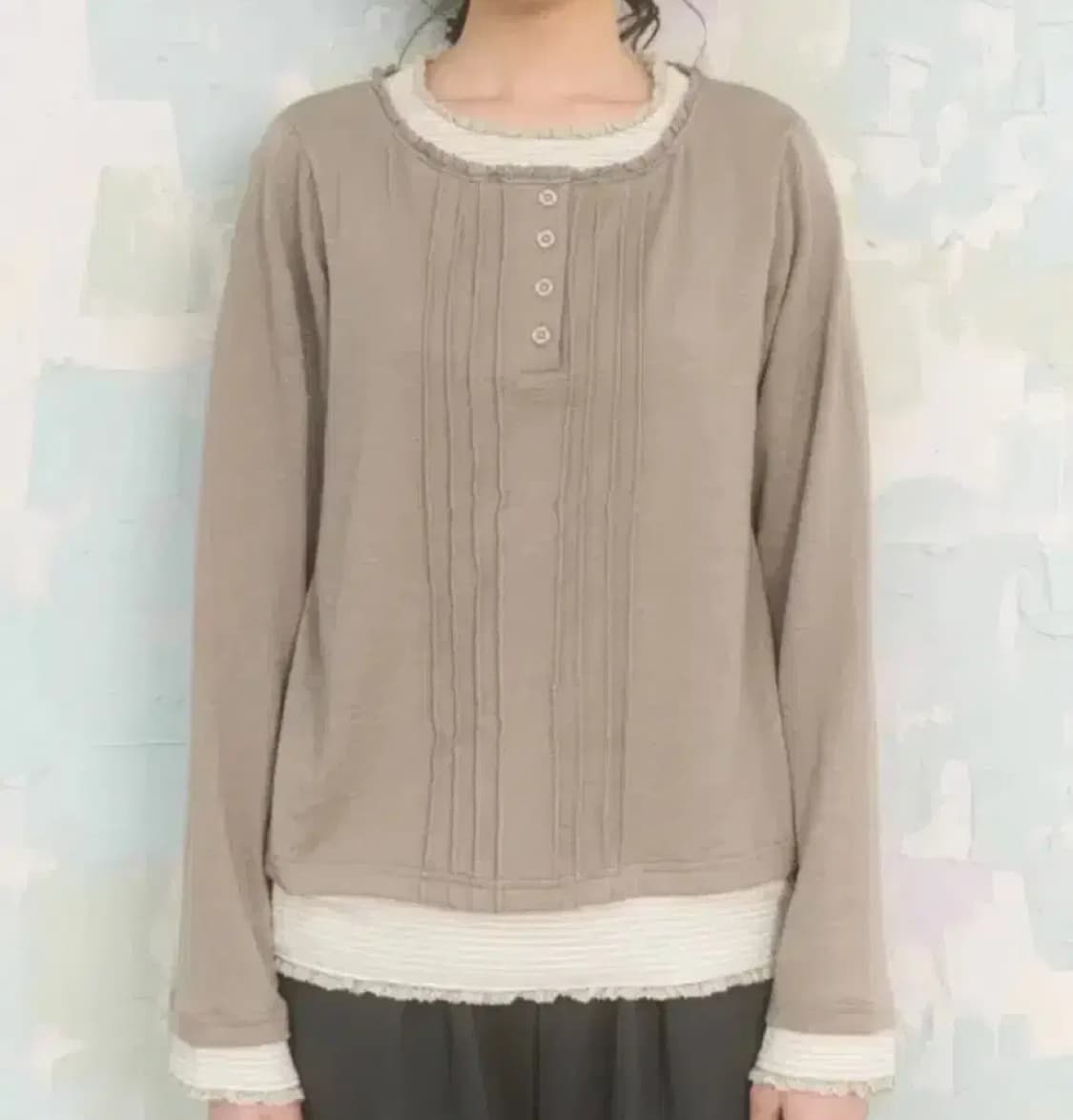 나이엔 빈티지 레이어드 헨리넥 롱슬리브 상품이미지1