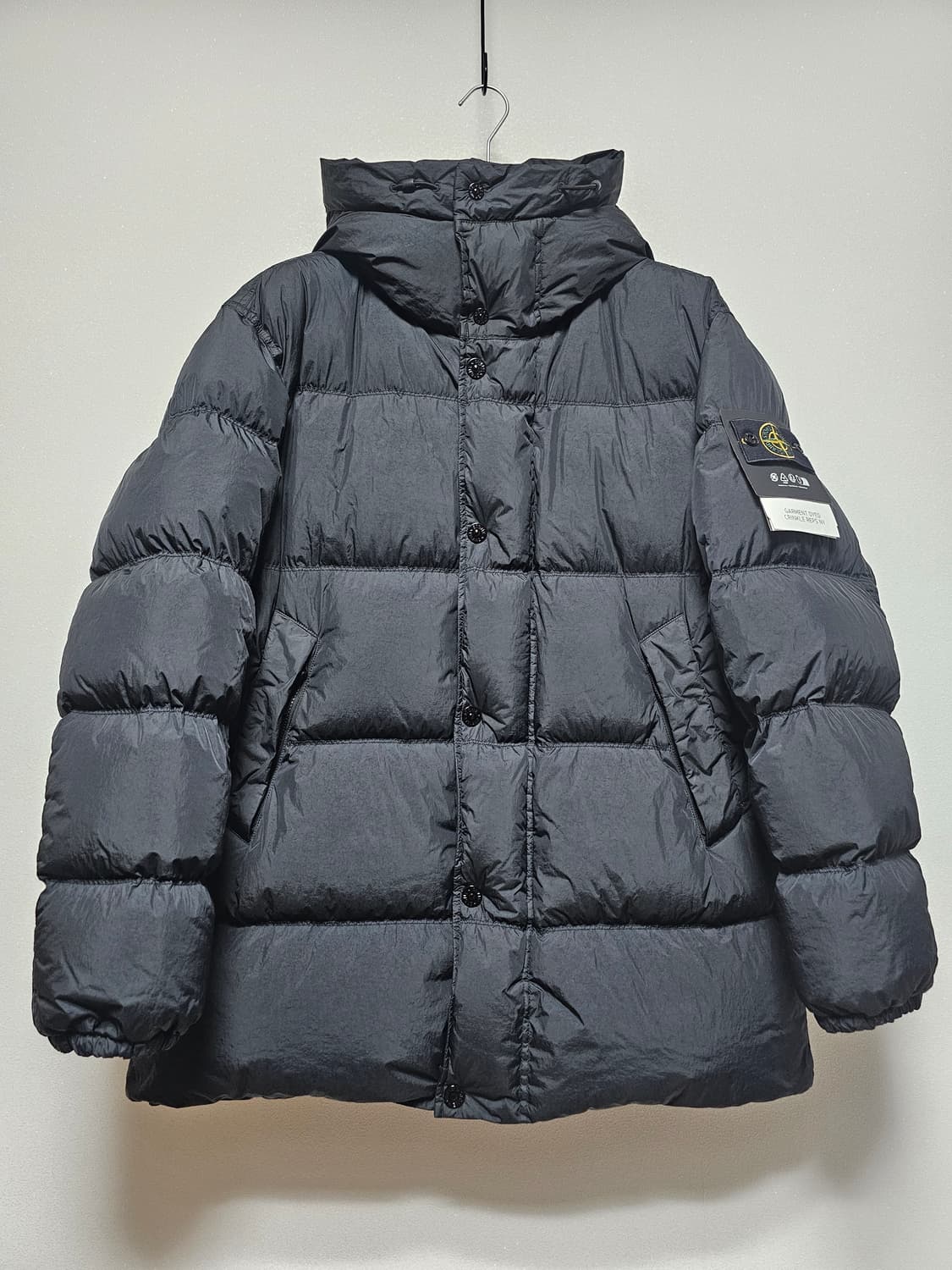 스톤아일랜드 크링클랩스 윈드 레지스턴트 다운 패딩 자켓 25FW 상품이미지1