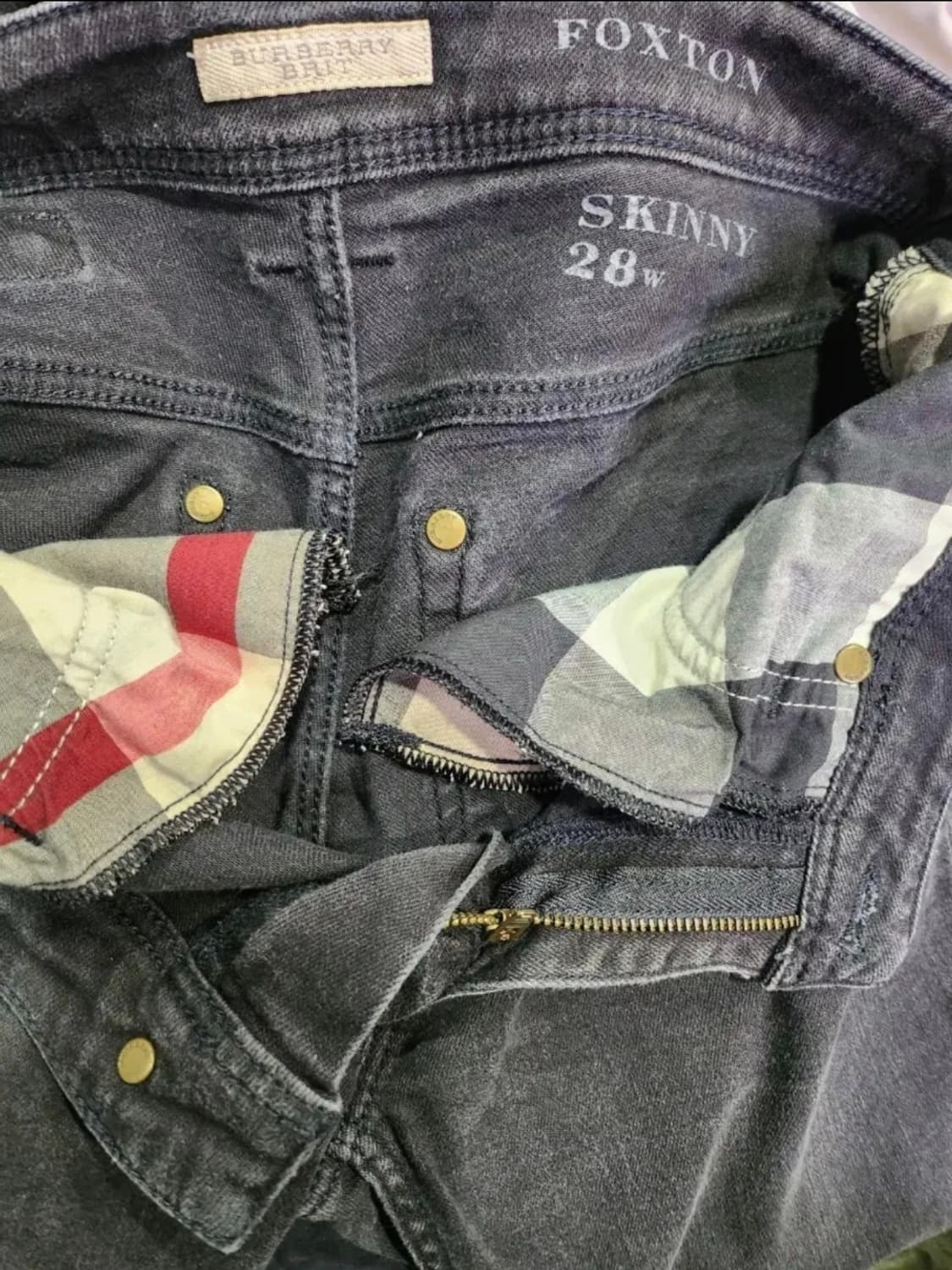 버버리 블랙진 상품이미지4