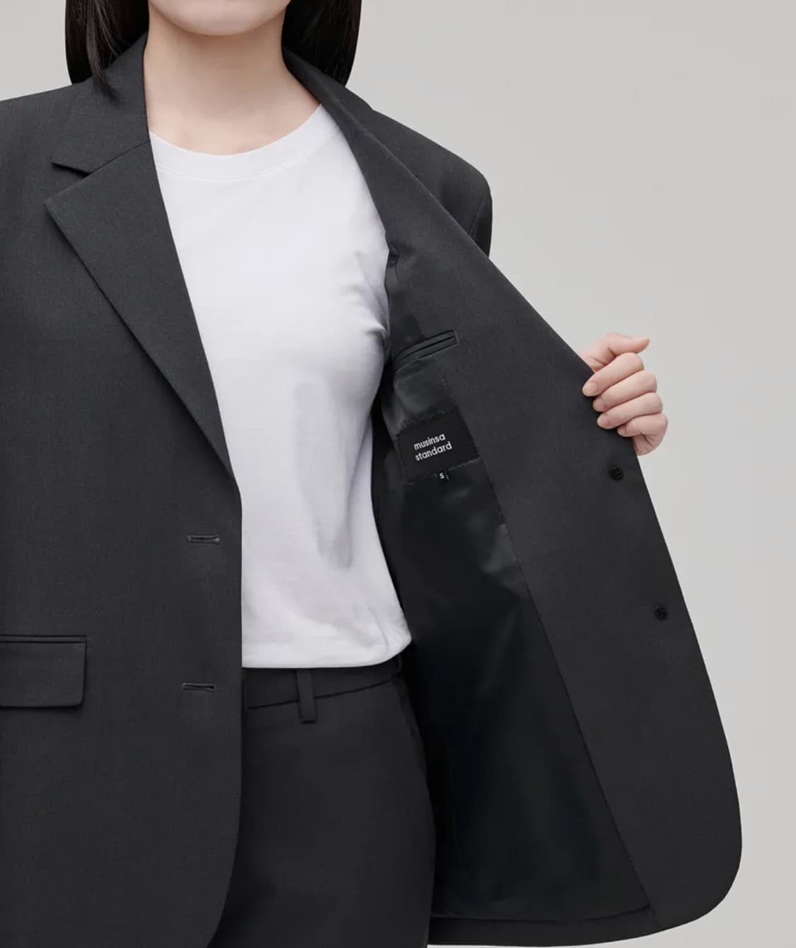 무신사 스탠다드 우먼즈 오버사이즈 블레이저 S (1회착용) 상품이미지4