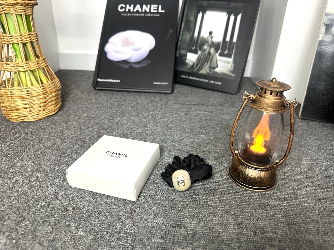 샤넬뷰티 진주 CC로고 헤어슈슈 상품이미지6