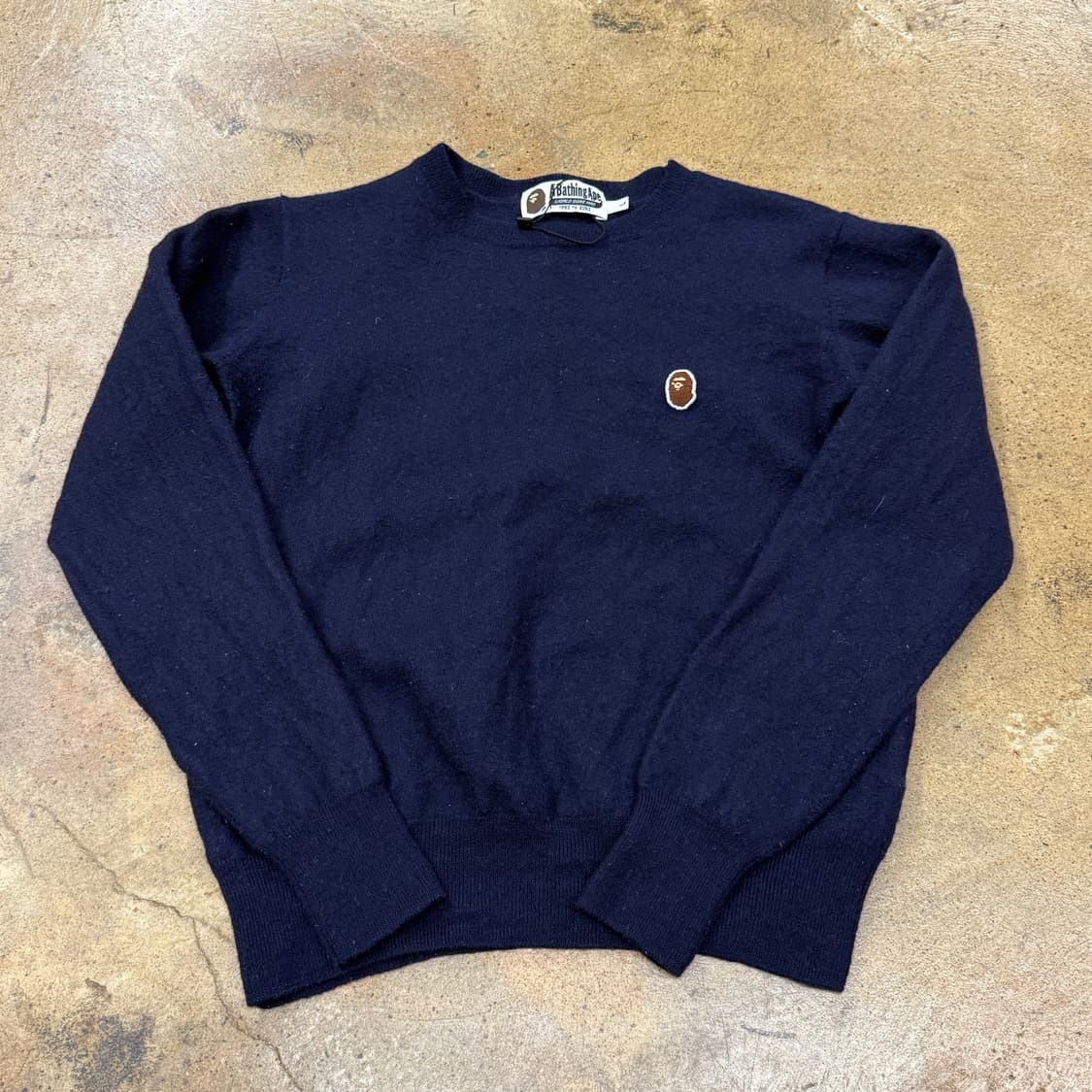 베이프 네이비 스몰로고 니트 상품이미지2