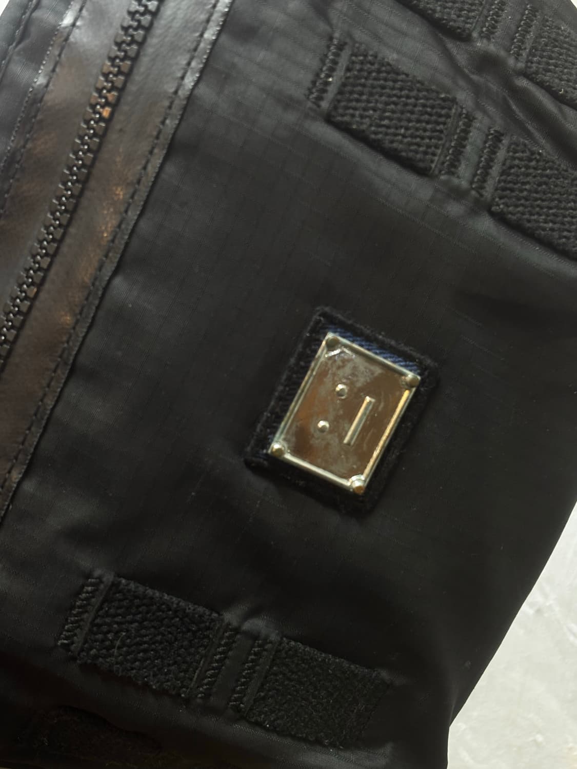 아크네 스튜디오 페이스 모티프 크로스백 상품이미지10