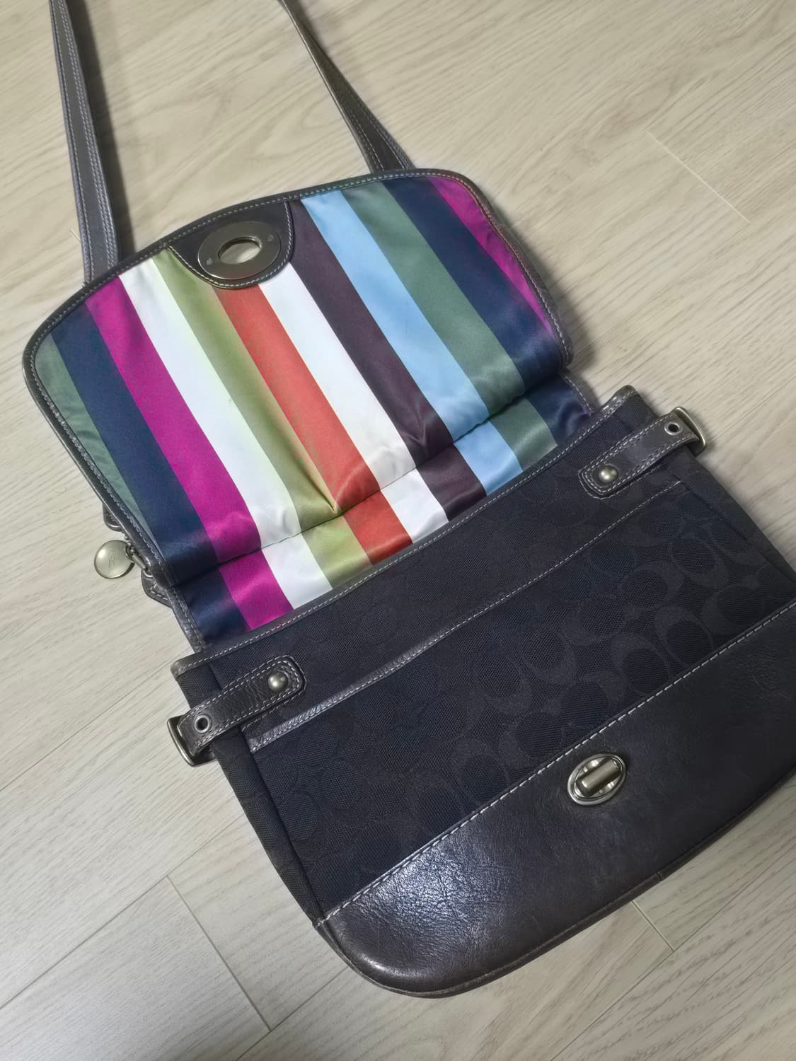 Coach 코치 시그니처 빈티지 크로스백  상품이미지7