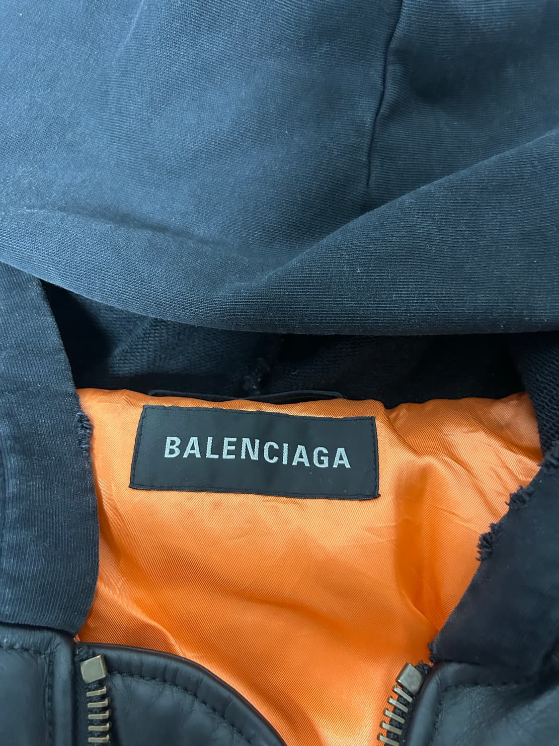 [M] 발렌시아가 레더 후드 봄버 가죽 자켓 상품이미지4